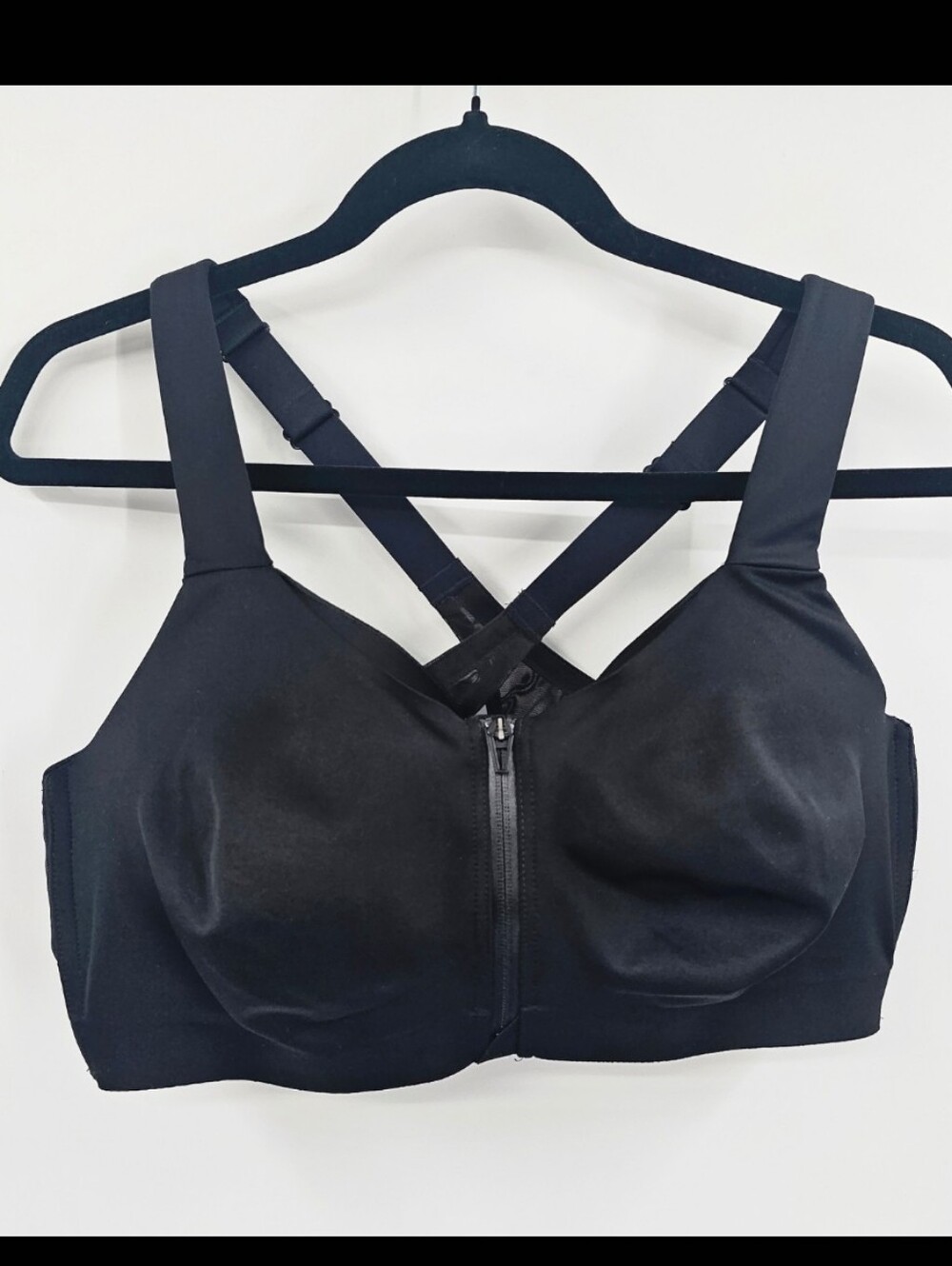 Victoria Secret On Point High Impact Black Sports Bra Size 38DD